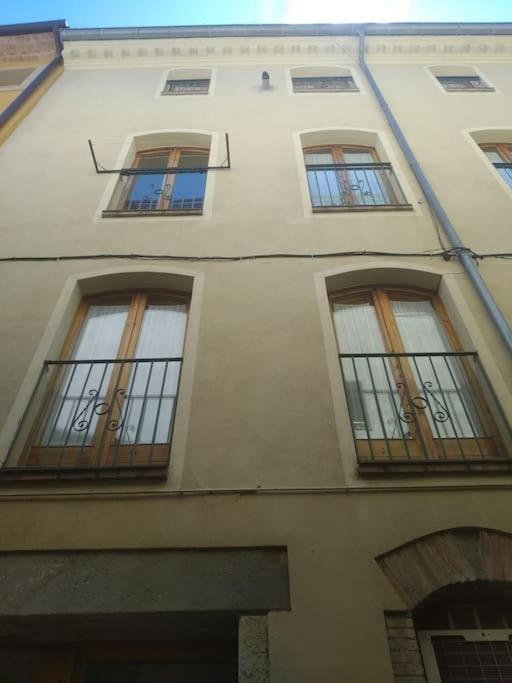 Apartament Can Mingu 1Er Pis 베살루 외부 사진